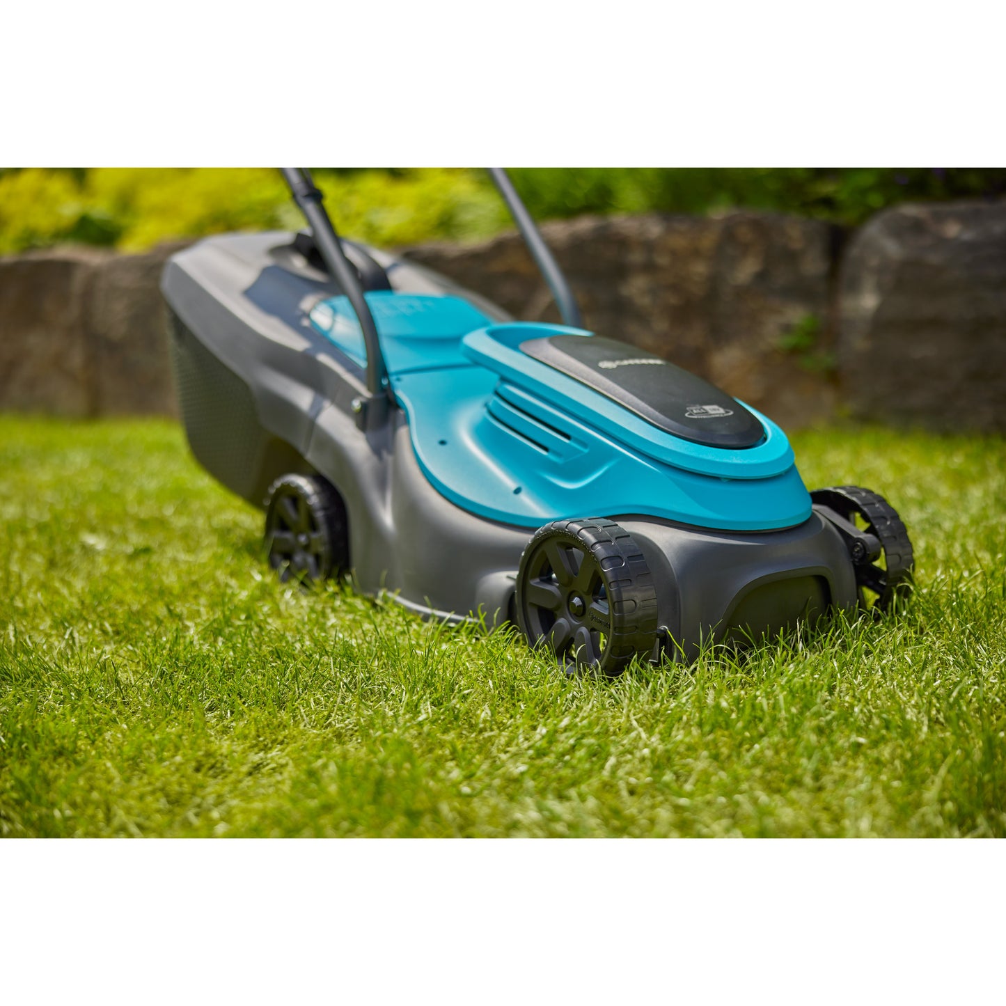 Gardena grasmaaier easymax 32 18v (turquoise grijs, accu en lader niet inbegrepen)