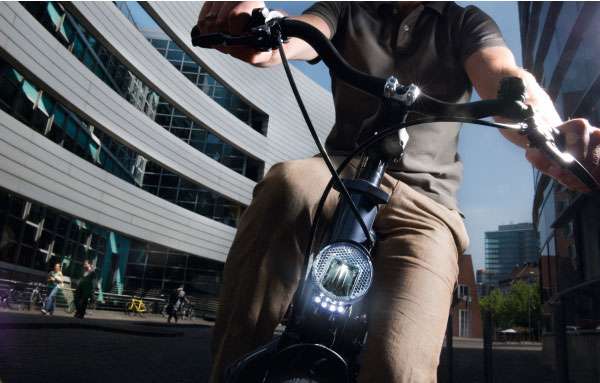 Busch Muller Koplamp Busch und Müller Lumotec IQ Cyo Premium RT Senso Plus 60 Lux zwart