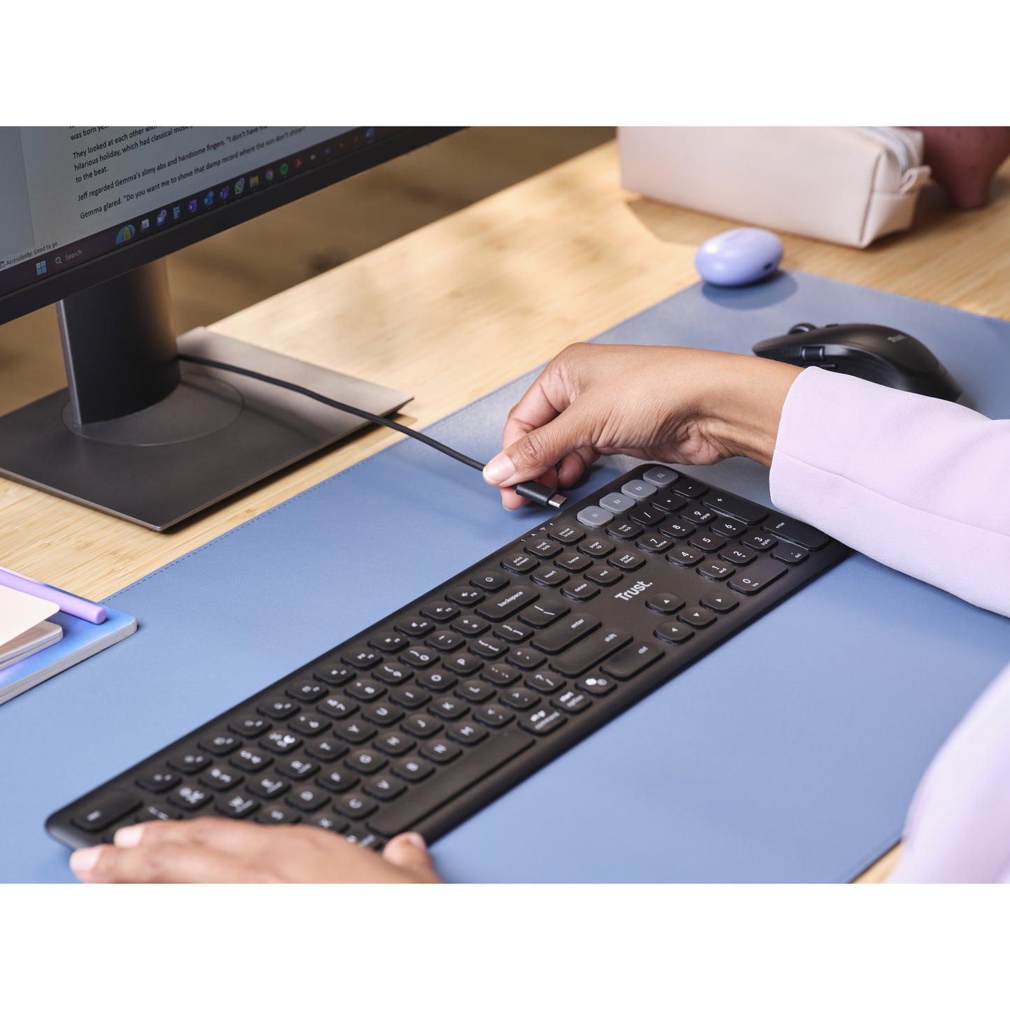 Trust vaiya draadloos toetsenbord (zwart, us lay-out (qwerty), 100%, bluetooth 2.4ghz)
