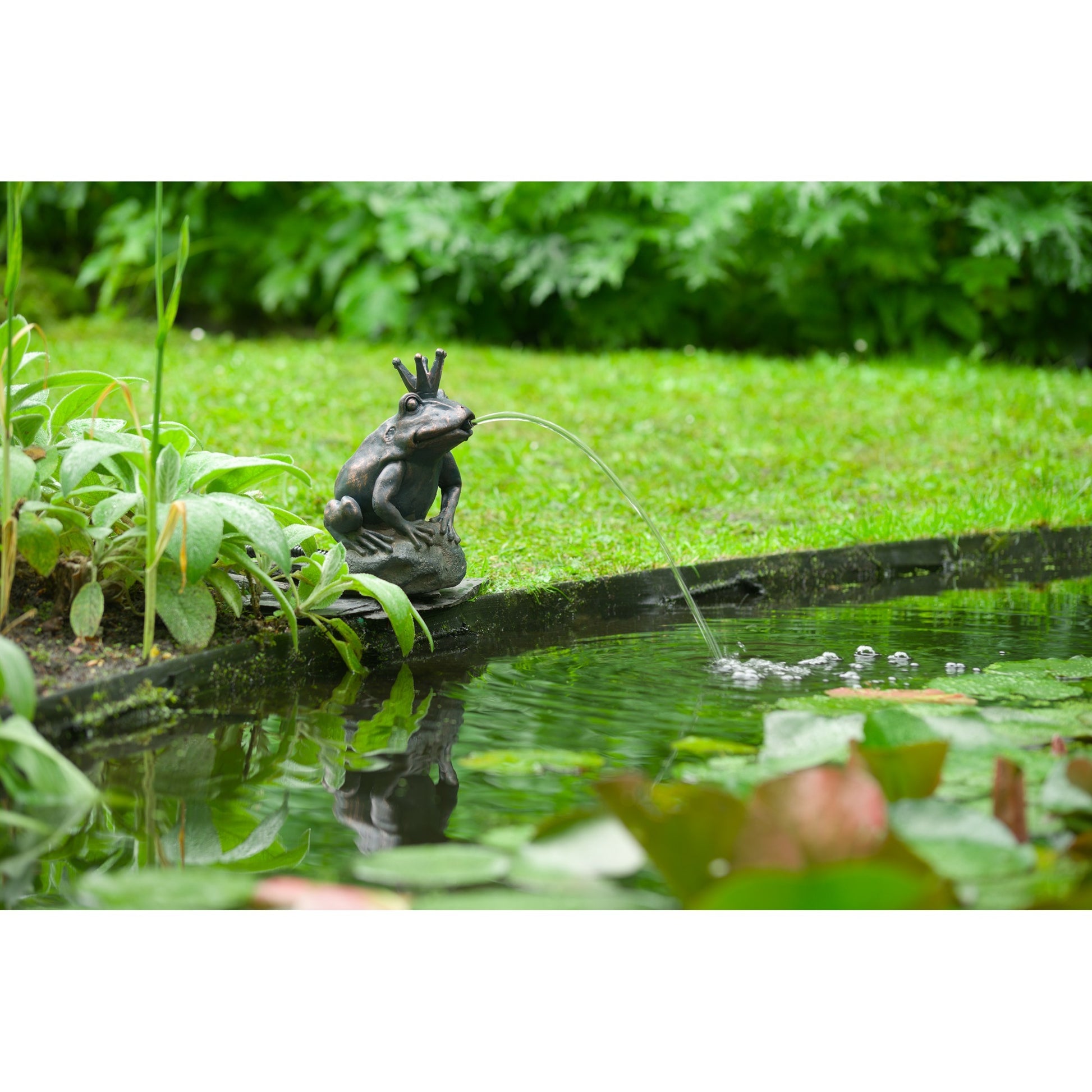 Ubbink spuitfiguur kikkerkoningin waterornament