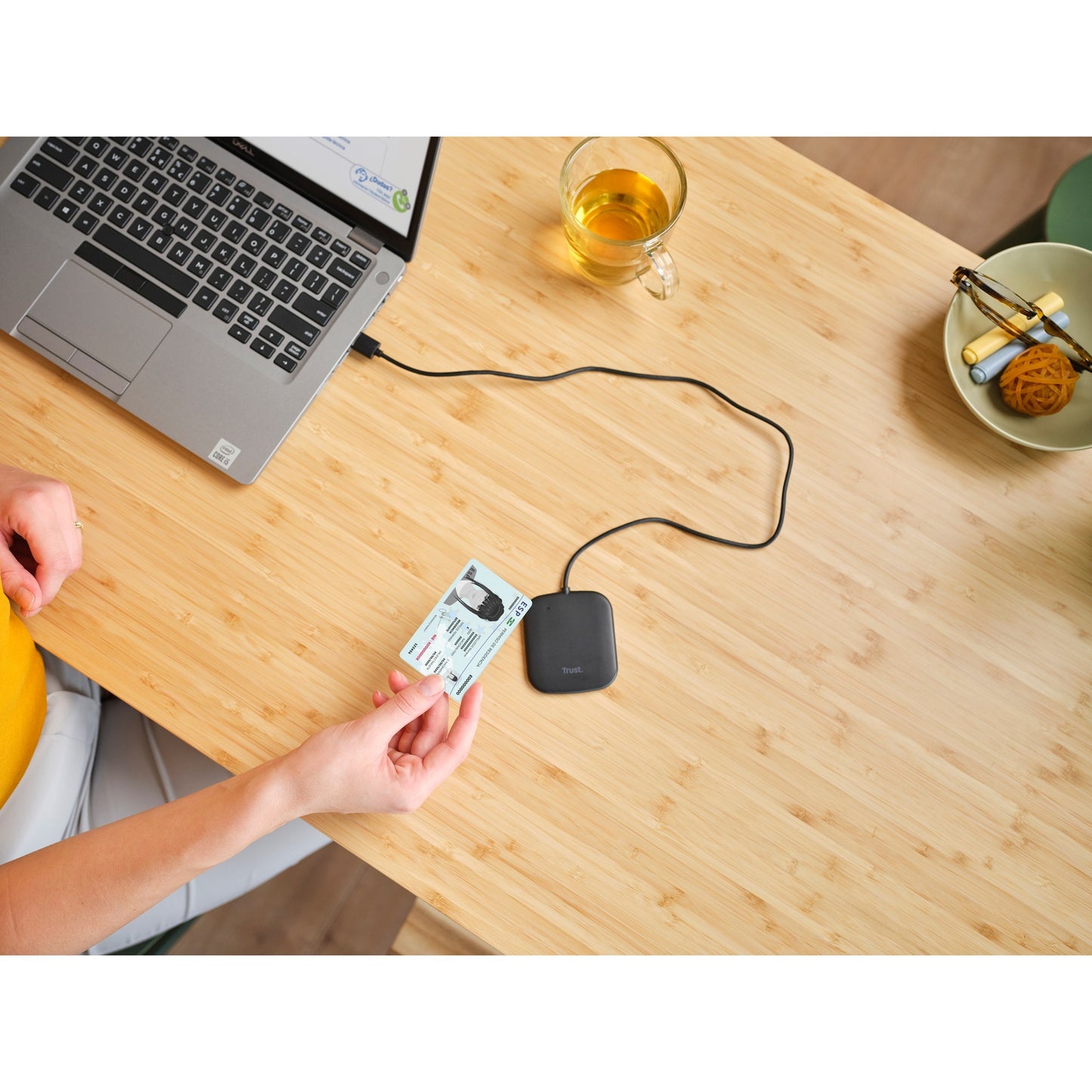 Trust ceto contactloze smartcard-lezer kaartlezer (zwart)