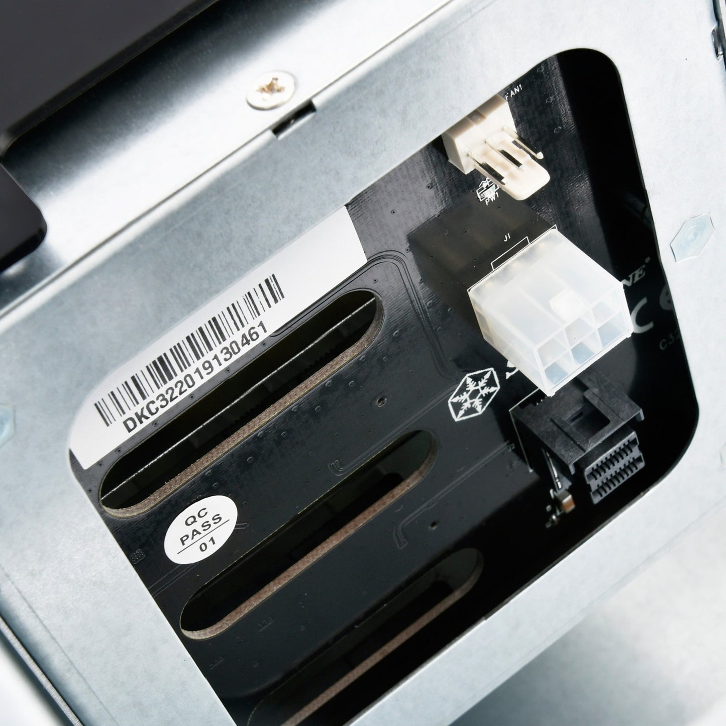 Silverstone cs381b v1.1 rack behuizing (zwart | 2x usb-a 3.2 (5 gbit s) | 2x audio)