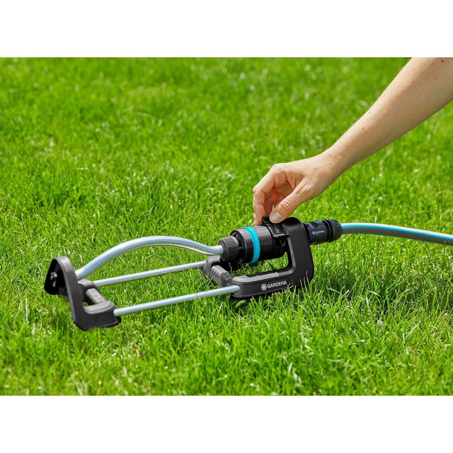 Gardena ecoline zwenksproeier 18920-20 (zwart turquoise, tot max. 220m²)