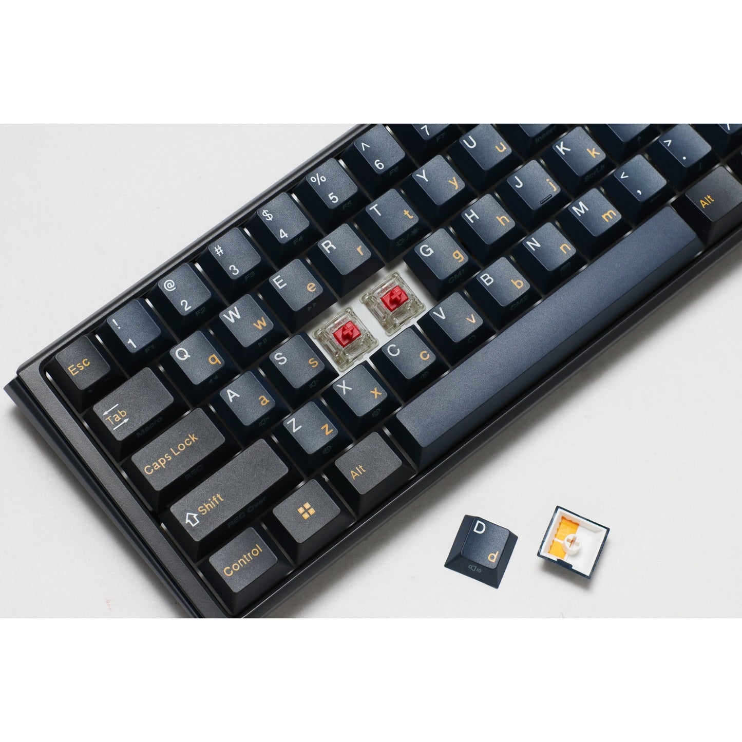 Ducky one 3 pro mini rgb mechanisch gaming toetsenbord (zwart, us lay-out (qwerty), cherry mx2a brown, 60%, rgb led, double-shot pbt, quack mechanics, hot swap)