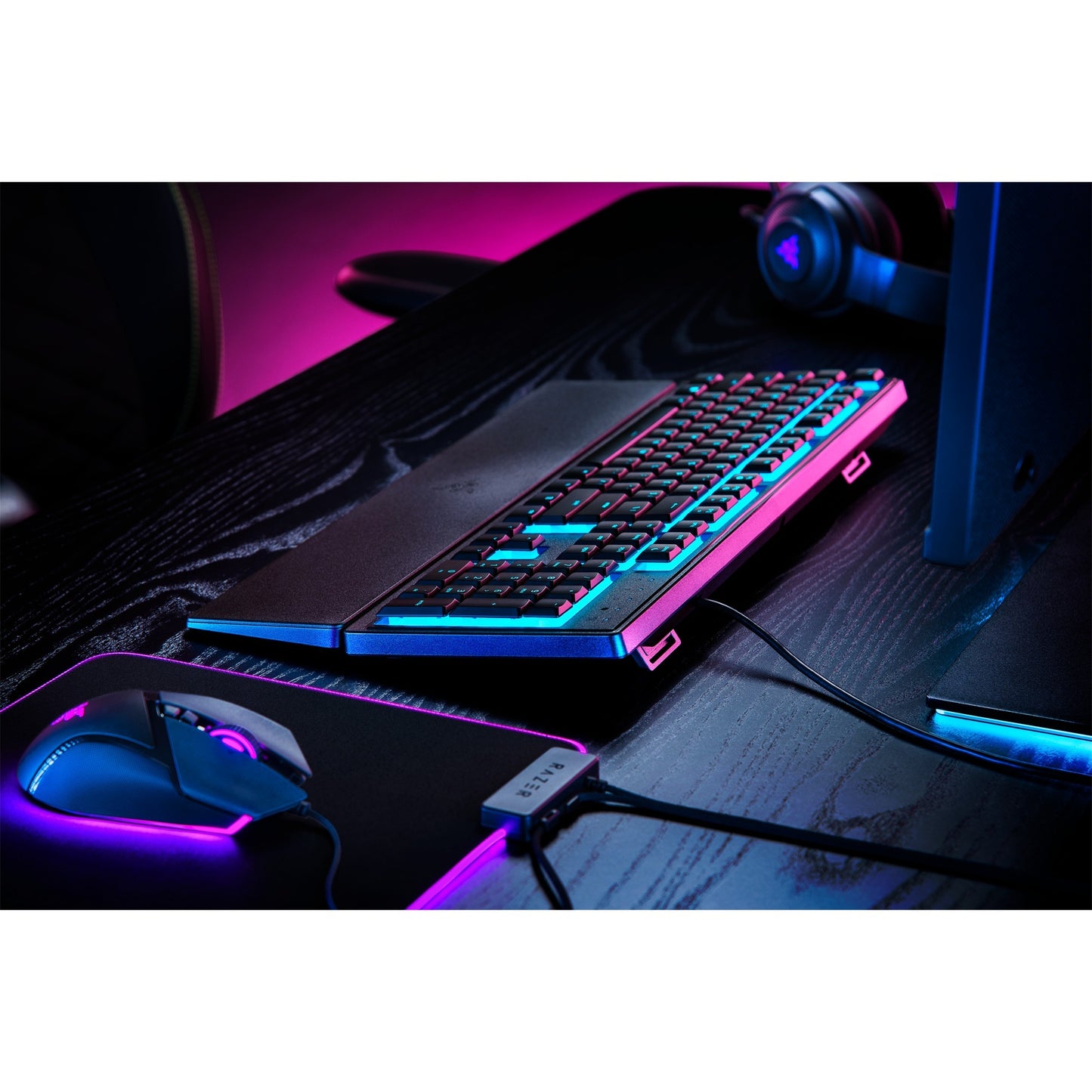 Razer ornata v3 x low profile rgb gaming toetsenbord (zwart, us lay-out (qwerty), membraan, 100%)