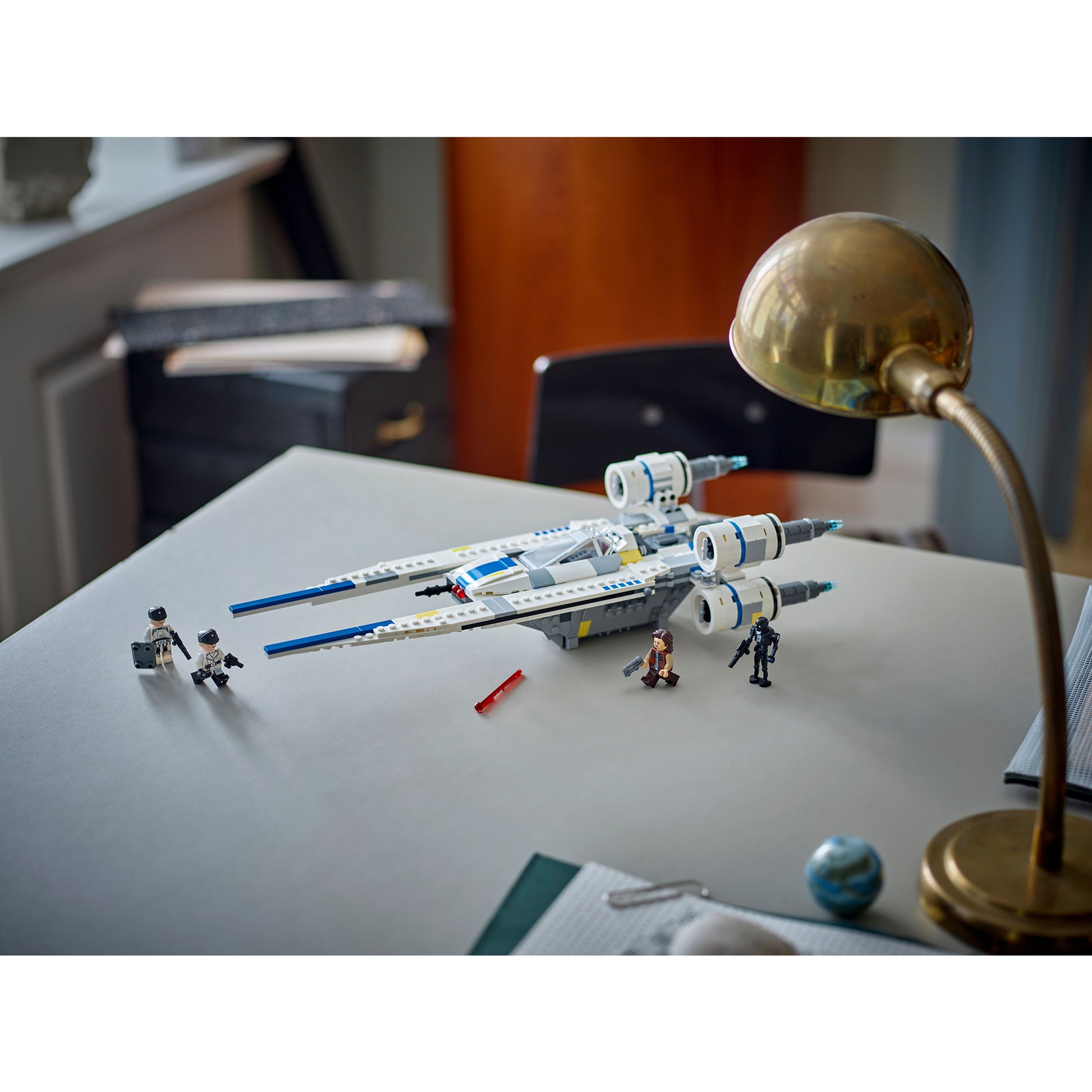 Lego ® star wars: andor™ rebel u-wing starfighter™ - 75399