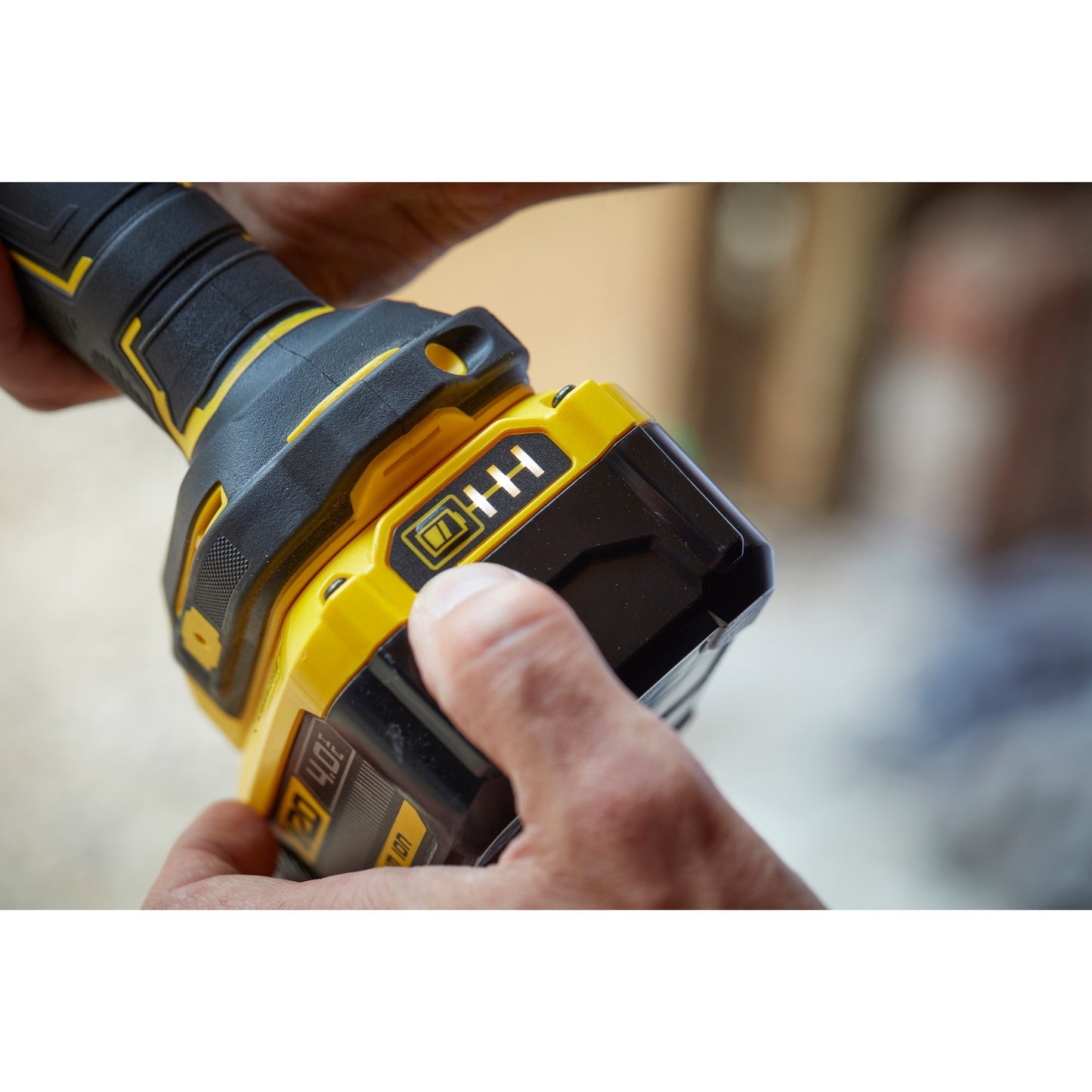 Stanley sfmcg400m2k fatmax® v20 accu haakse slijper 125mm 18v 4.0ah in koffer