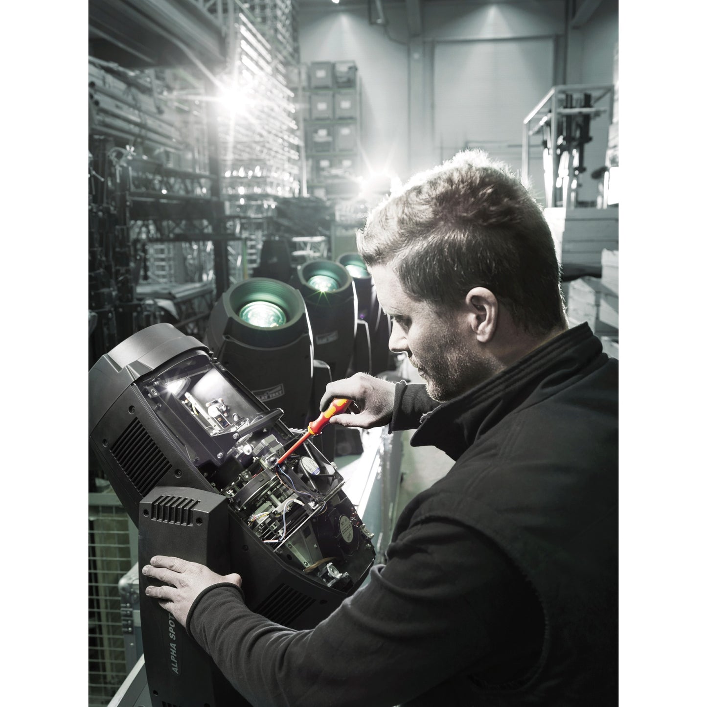 Wera kraftform kompakt vde 16 extra slim 1 tool finder schroevendraaier (rood geel, 16‑delig)
