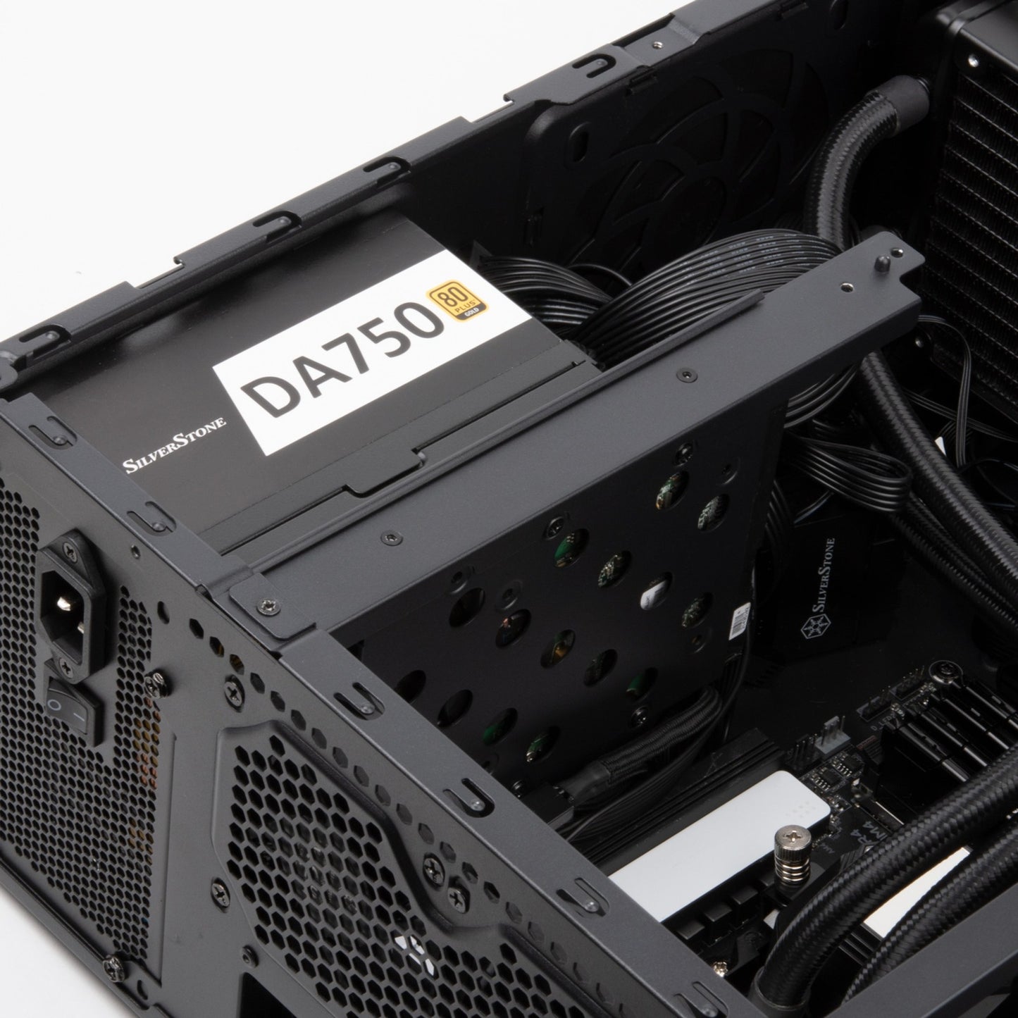 Silverstone sst-gd11b htpc behuizing (zwart | 2x usb-a | 1x usb-c)