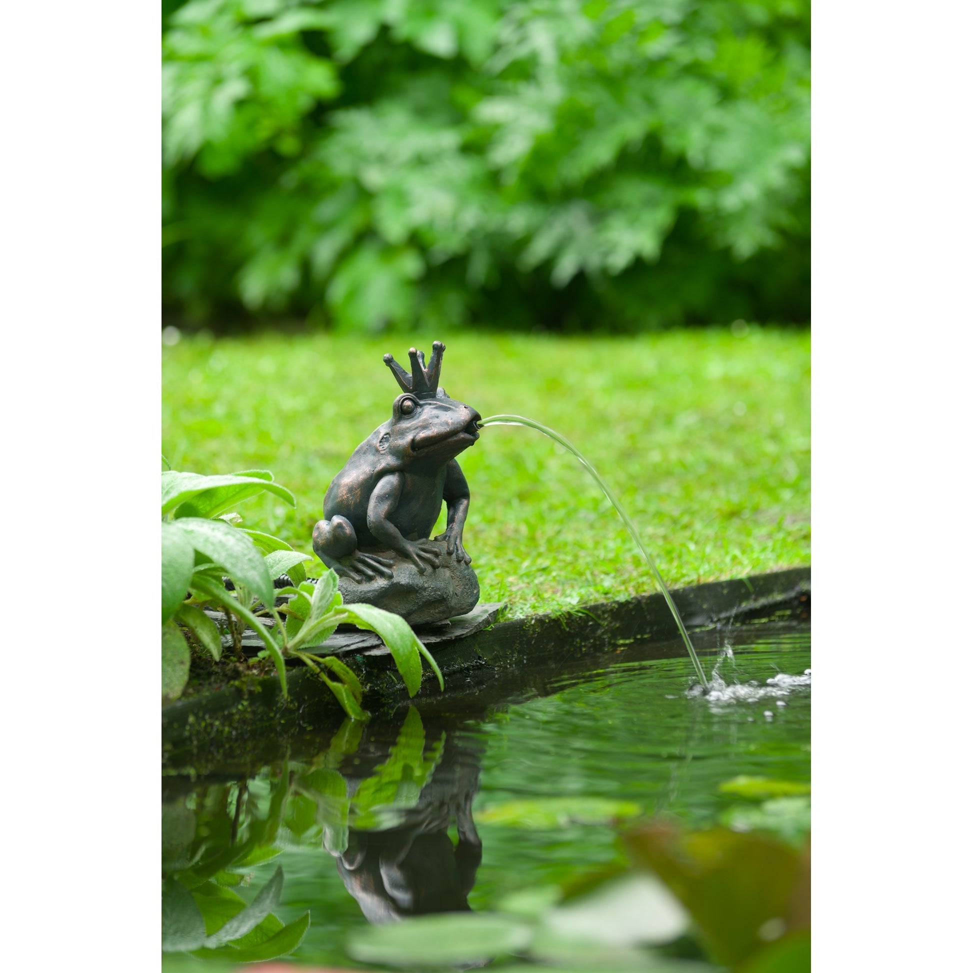 Ubbink spuitfiguur kikkerkoningin waterornament