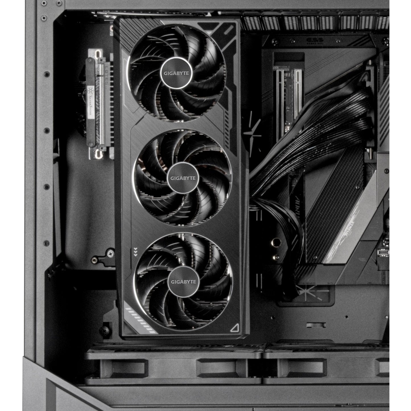 Silverstone alta f2 big tower behuizing (zwart | 4x usb-a | 1x usb-c | tempered glass)