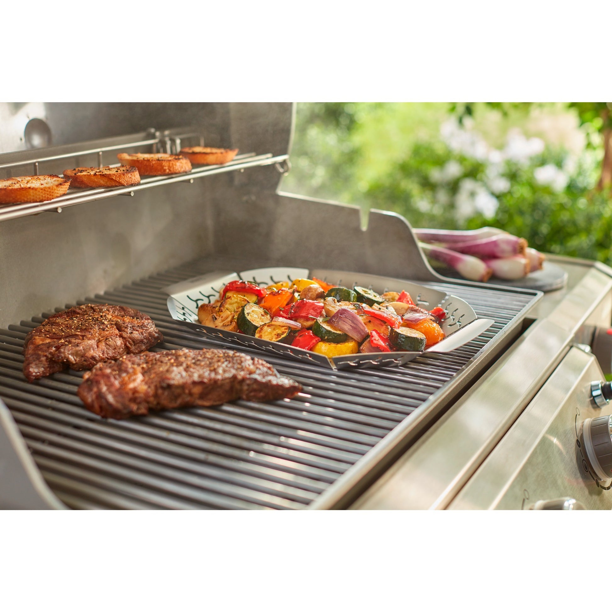 Weber premium grillkorf groentekorf (roestvrij staal)