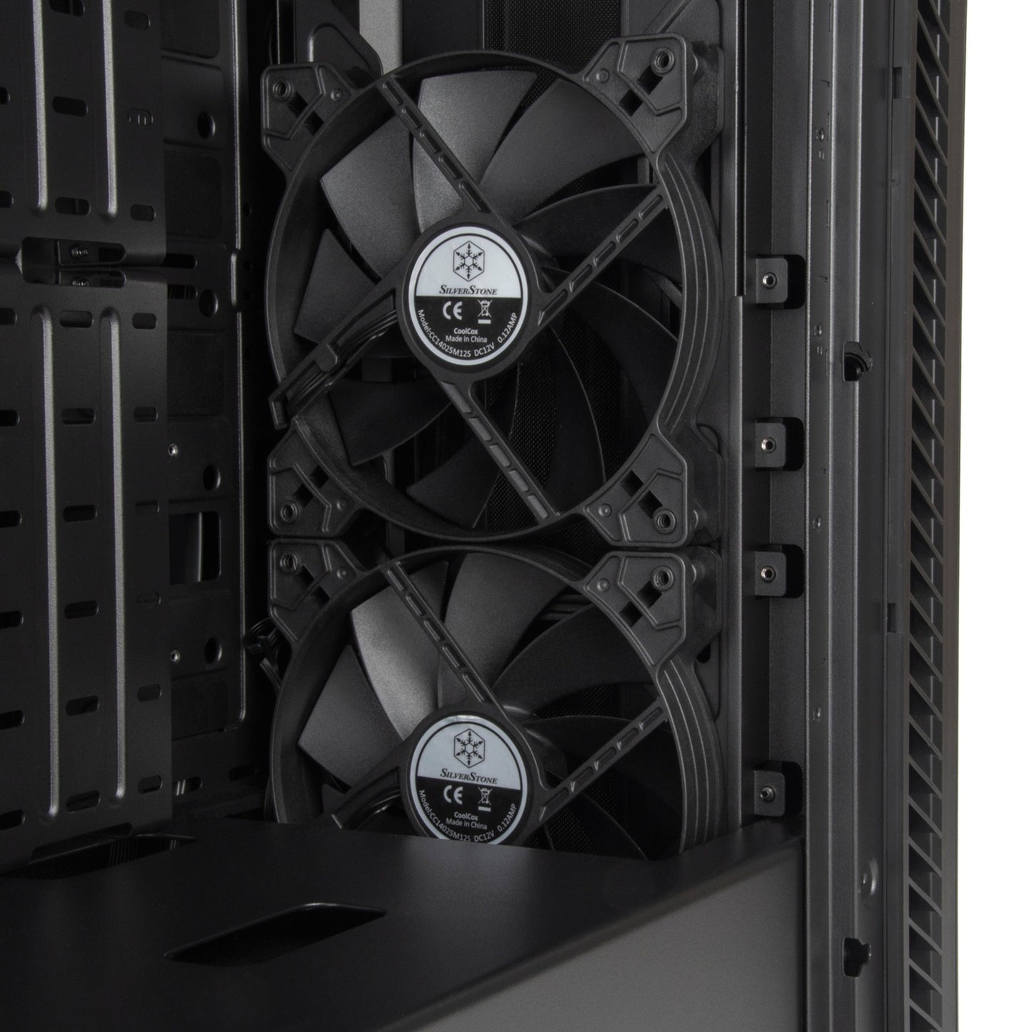 Silverstone seta q1 midi tower behuizing (zwart | 2x usb-a | 1x usb-c)