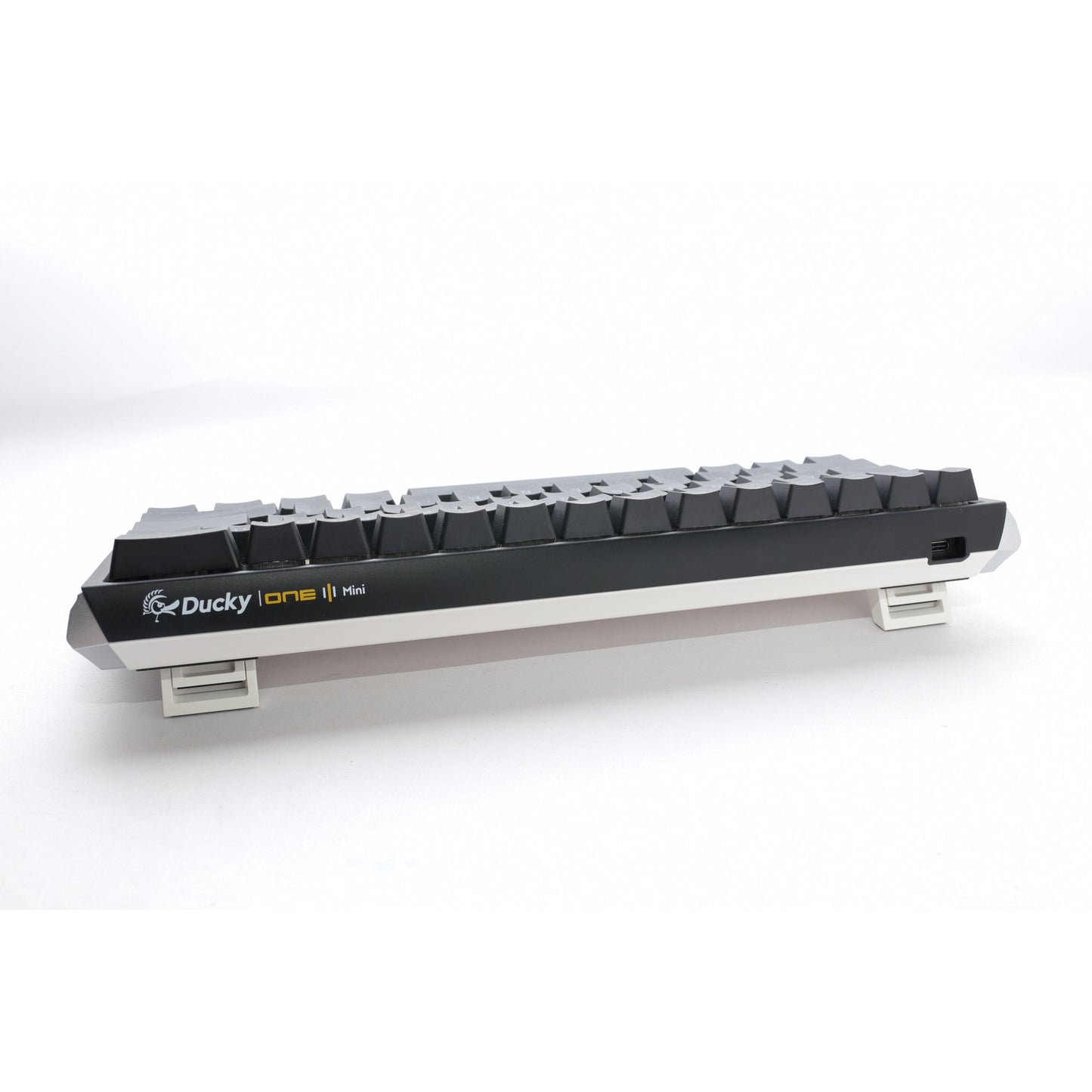 Ducky one 3 classic mini rgb mechanisch toetsenbord (zwart, us lay-out (qwerty), cherry mx brown, 60%, rgb led, double-shot pbt, hot-swappable, quack mechanics)
