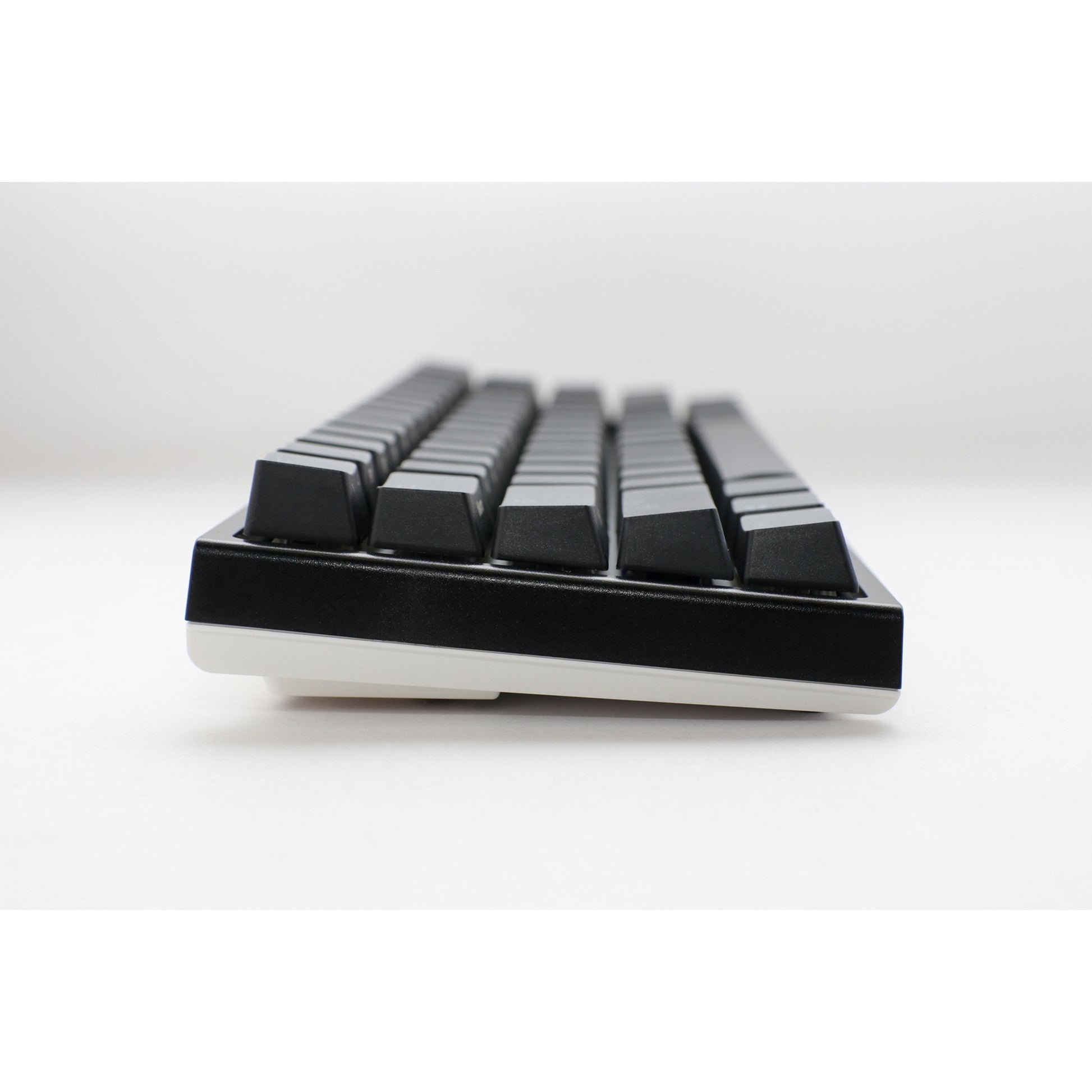 Ducky one 2 pro mini classic rgb mechanisch gaming toetsenbord (zwart, us lay-out (qwerty), cherry mx silent red, 60%, rgb led, double-shot pbt, quack mechanics)