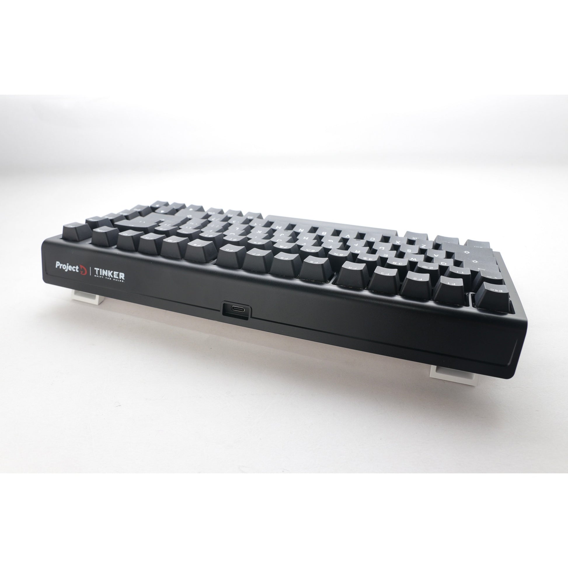 Ducky projectd tinker 75 met qmk via rgb mechanisch toetsenbord (zwart, us lay-out (qwerty), cherry mx red, 75%, rgb leds, double-shot pbt, hot-swappable, gasket mount)
