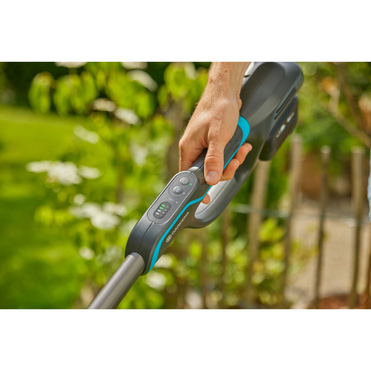 Gardena powertrim 30 18v set 4.0 ah met 18v p4a accu grastrimmer (grijs turquoise, accu en lader inbegrepen)