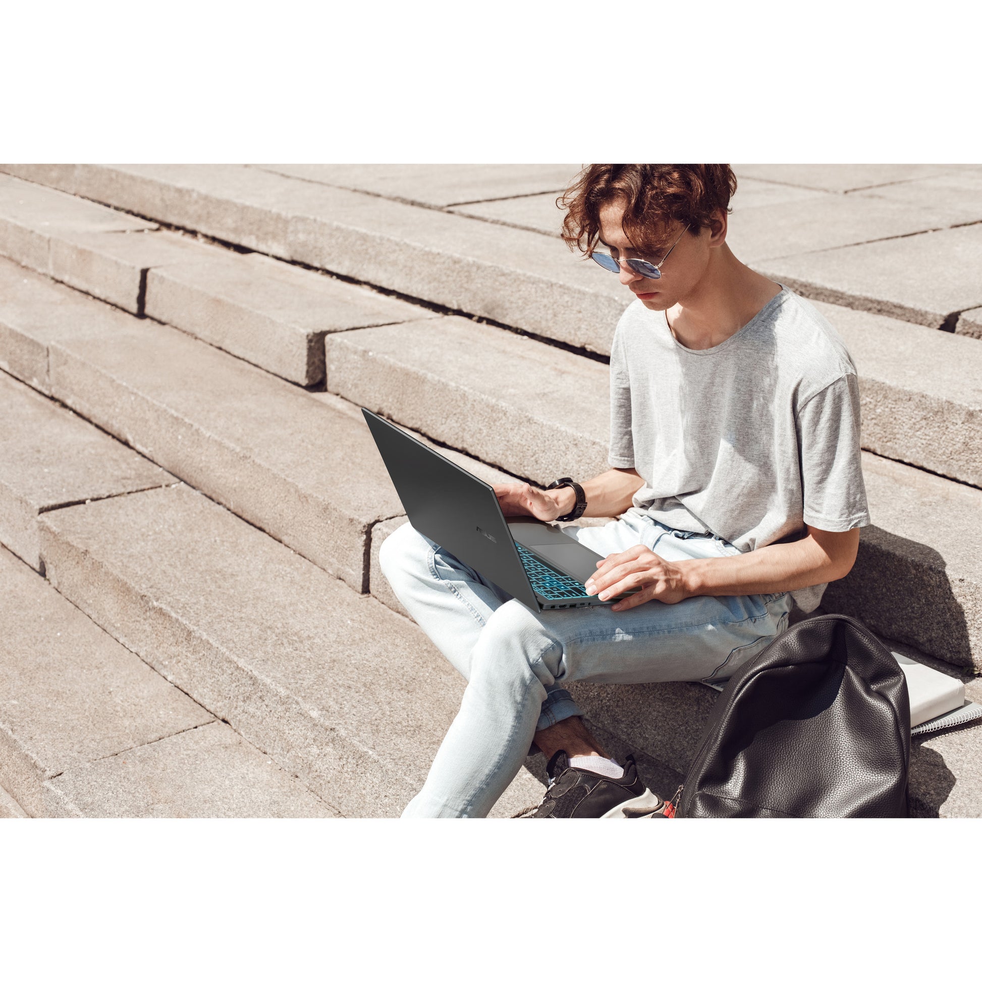 Asus v16 fx3607vh-rp011ws 16 gaming laptop (zwart | core 5 210h | rtx 5050 | 16 gb | 512 gb ssd)