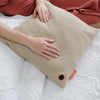 Cozy una knitted 45 x 45 cm draadloos warmtekussen (lichtbeige, powerbank 5000 mah)