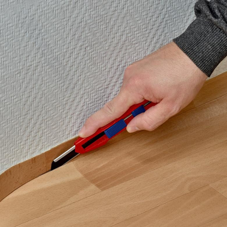 Knipex cutix universele mes stanleymes (rood blauw, incl. 2 mesbladen)