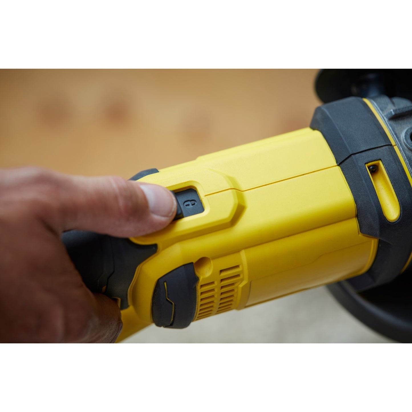 Stanley sfmcg400m2k fatmax® v20 accu haakse slijper 125mm 18v 4.0ah in koffer