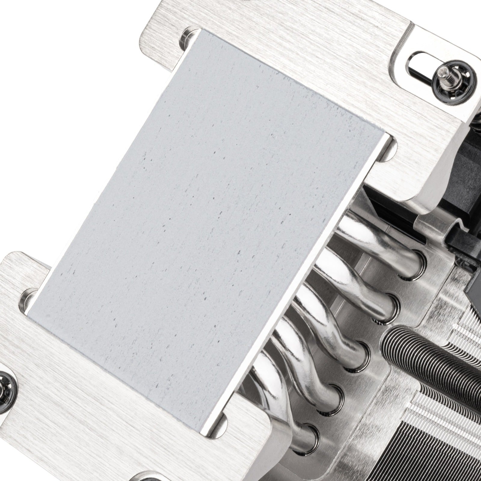 Silverstone sst-xe04-sp3b cpu-koeler (4-pins pwm fan-connector)