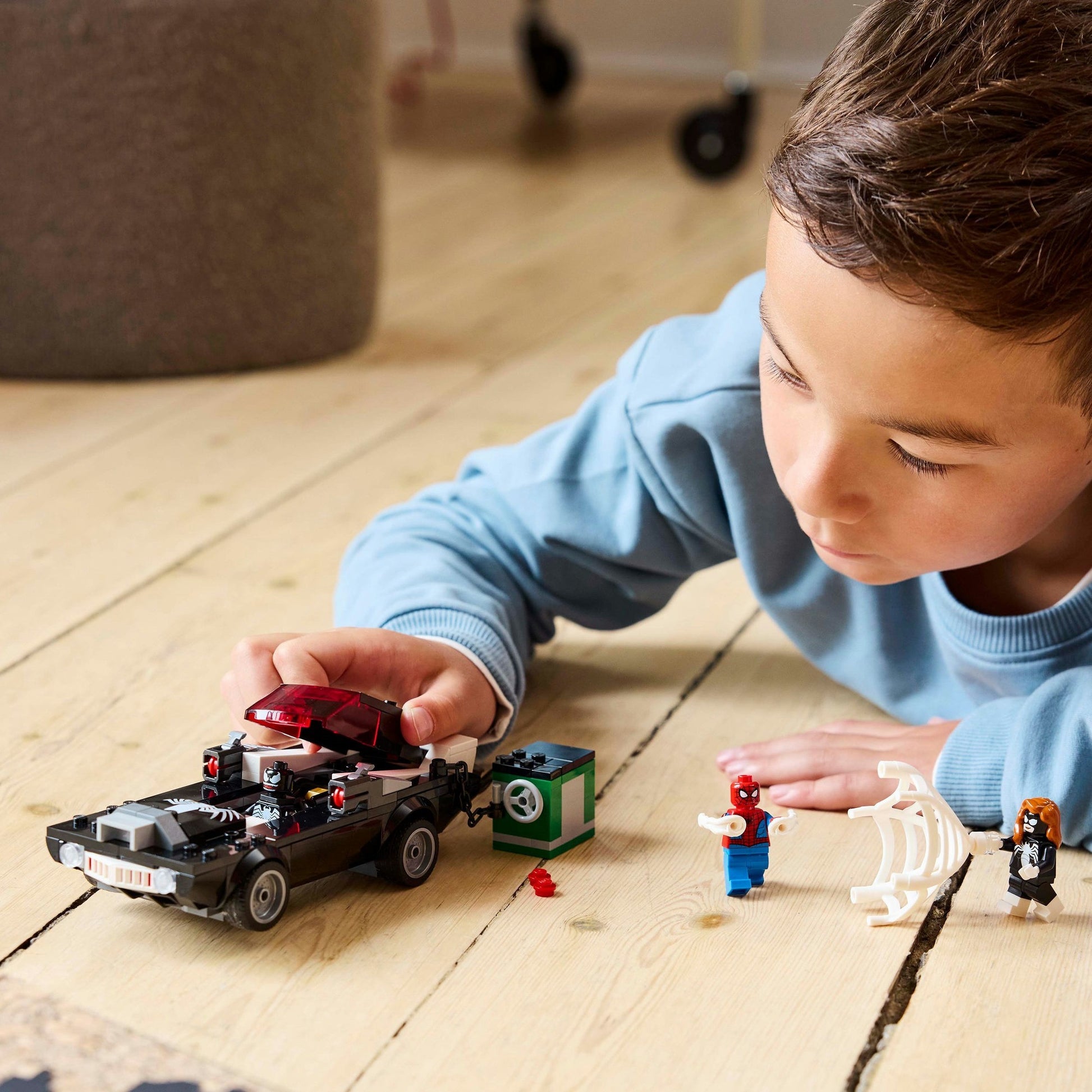 Lego ® marvel spider-man vs. venoms klassieke auto - 76309