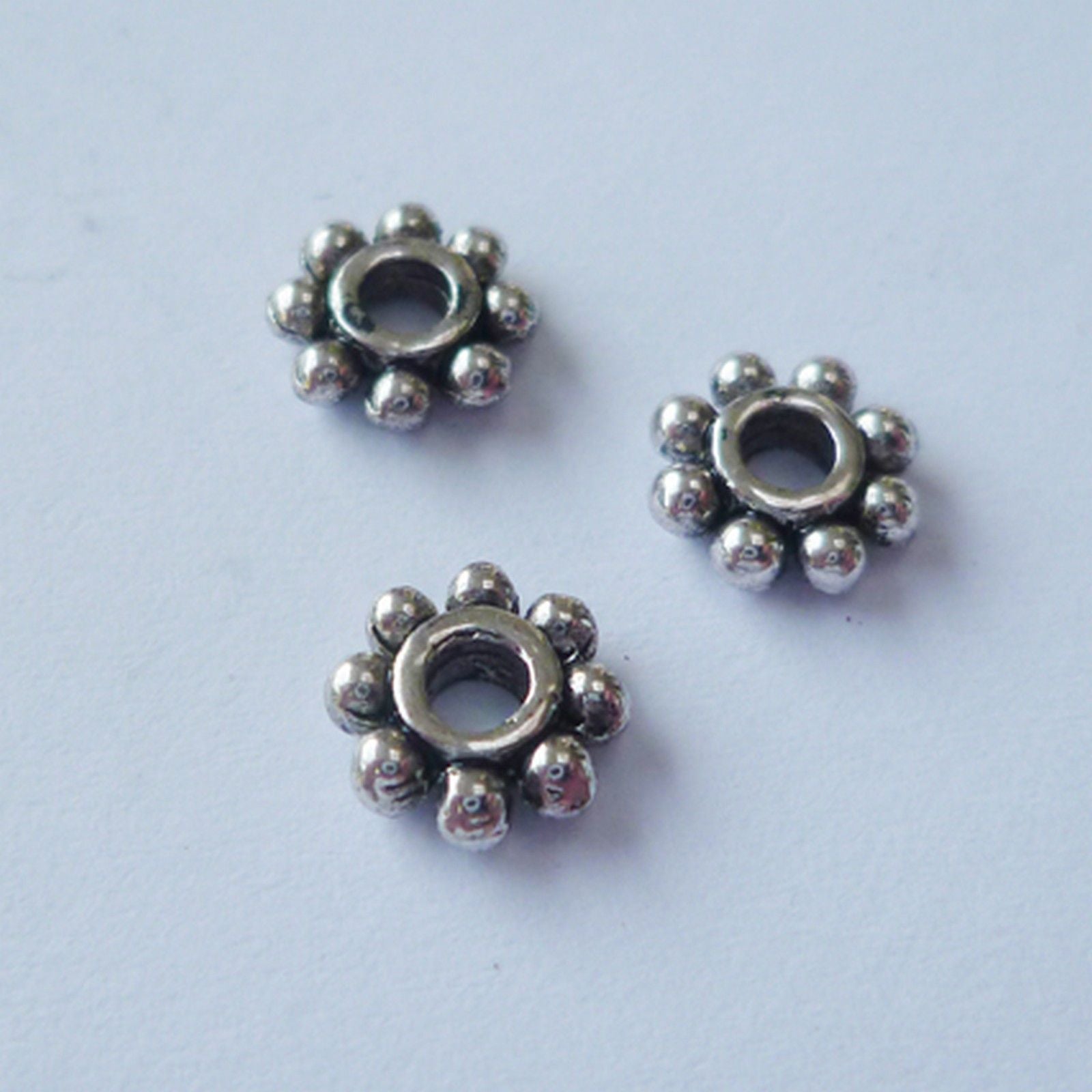Nellie's choice • floral spacers 20stuks silver nr. 5