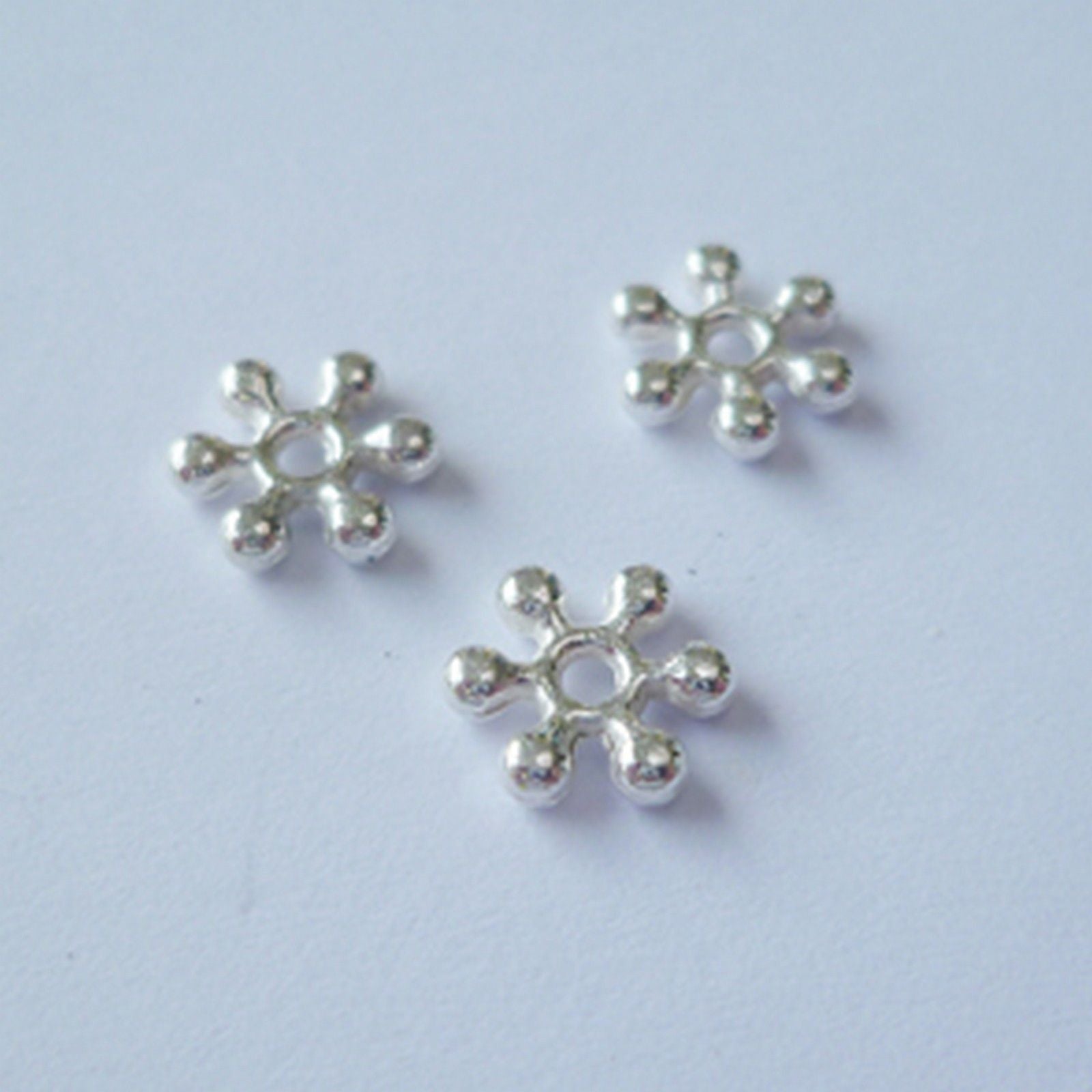 Nellie's choice • floral spacers 20stuks silver nr. 6