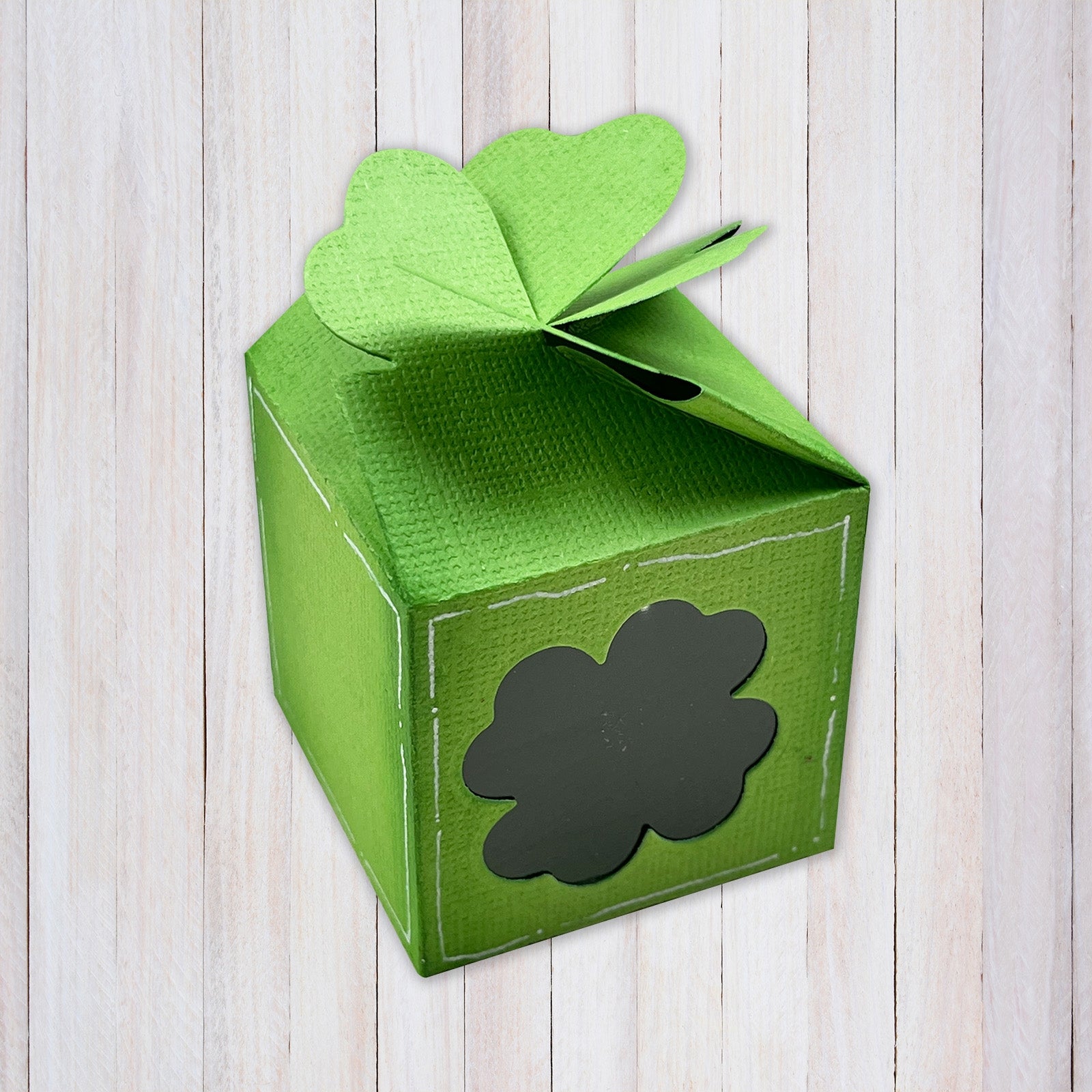 Nellie's choice • wrapping dies klaver doosje 2st.