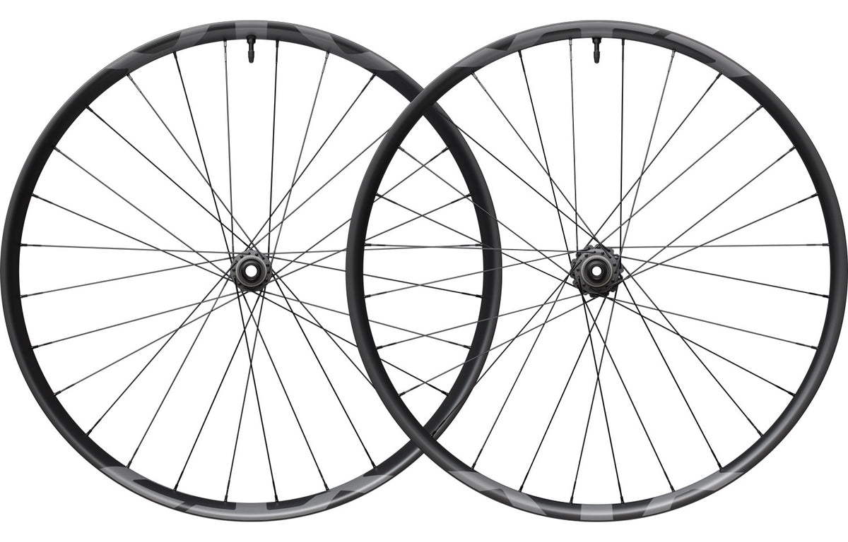 Shimano xtr wh-m9220-b carbon disc cl micro spline 29 boost wheelset