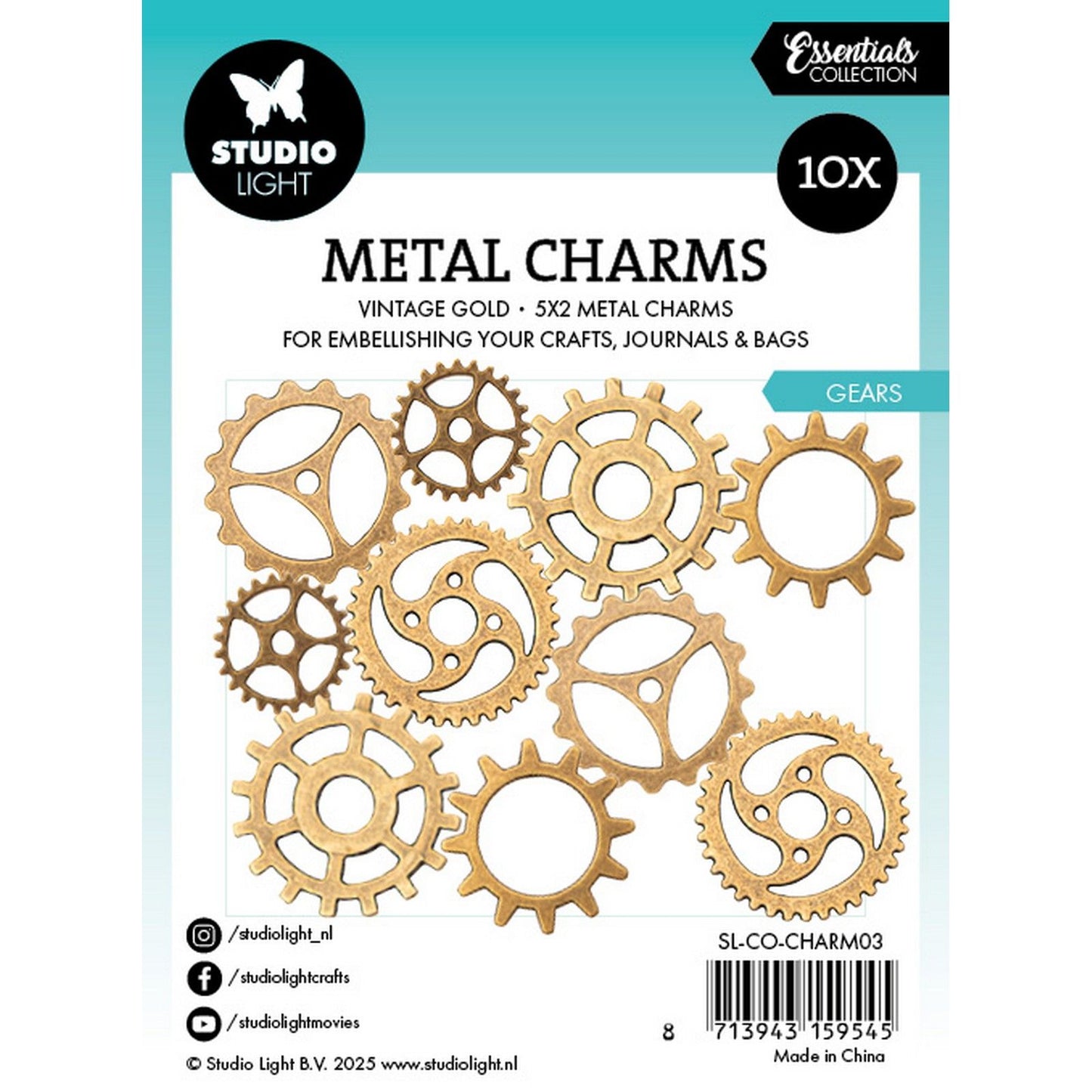 Studio light • metal charms gears