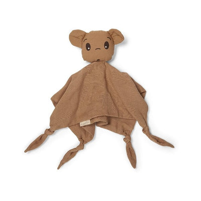 Nuuroo Arie hugging cloth